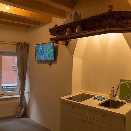 Apartments Casa Vecchia Ровин Екстериор снимка